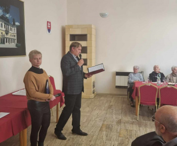 Október - mesiac úcty k starším (posedenie)