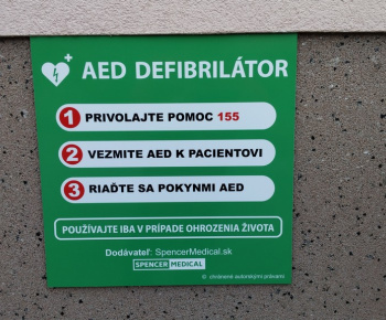 Aktuality / Automatizovaný externý defibrilátor (AED) - foto