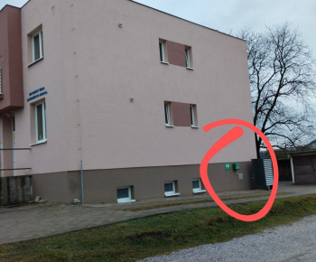 Aktuality / Automatizovaný externý defibrilátor (AED) - foto